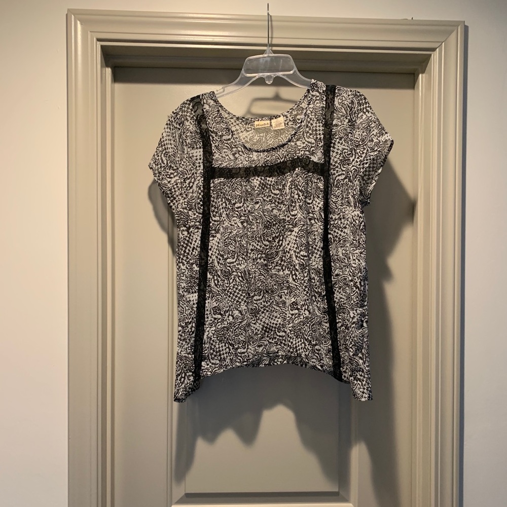 Mudd Patterned Short Sleeve